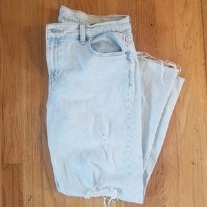 Distressed Boyfriend cut jeans